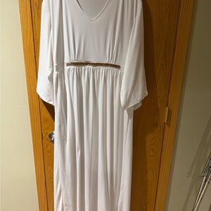 Elegant White Maxi Dress